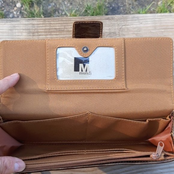 Mundi Wristlet Wallet Clutch Buckle Brown - Picture 3 of 4